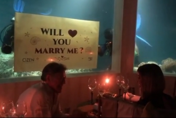 José de Abreu pede a namorada em casamento