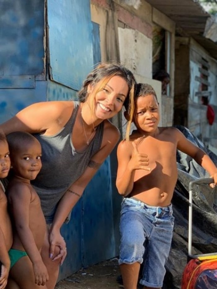 Carol Nakamura fala 'adoção' de Wallace, um menino de nove anos
