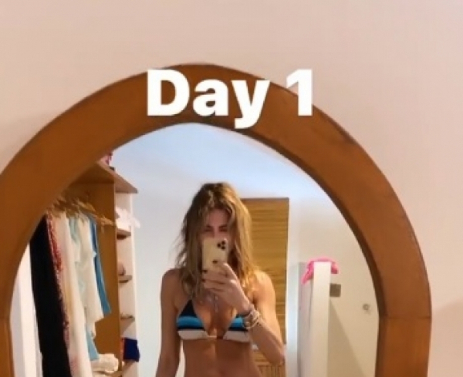 A apresentadora posta Stories mostrando look de biquíni