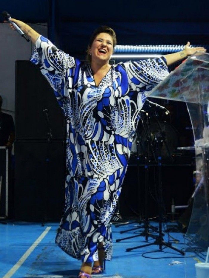 Maria Rita faz show na feijoada da Portela