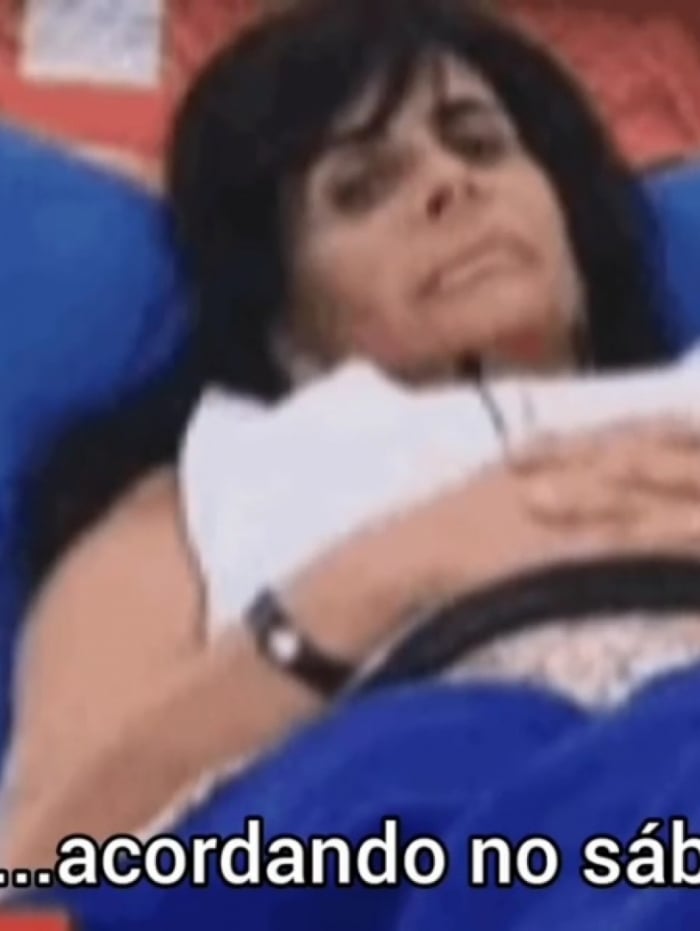 Gretchen publica memes em comemora&ccedil;&atilde;o aos dois milh&otilde;es de seguidores