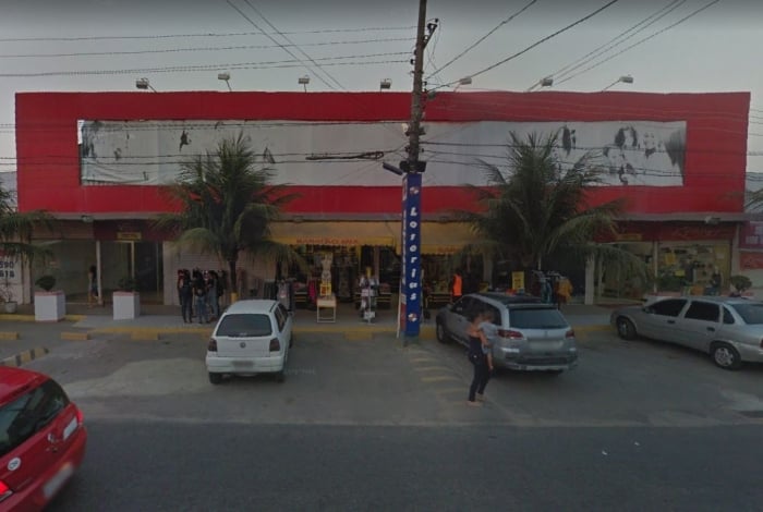 Quatro pessoas foram ficaram feridas após disparo de arma de vigilante dentro de uma lotérica do Shopping Via Iguaçu