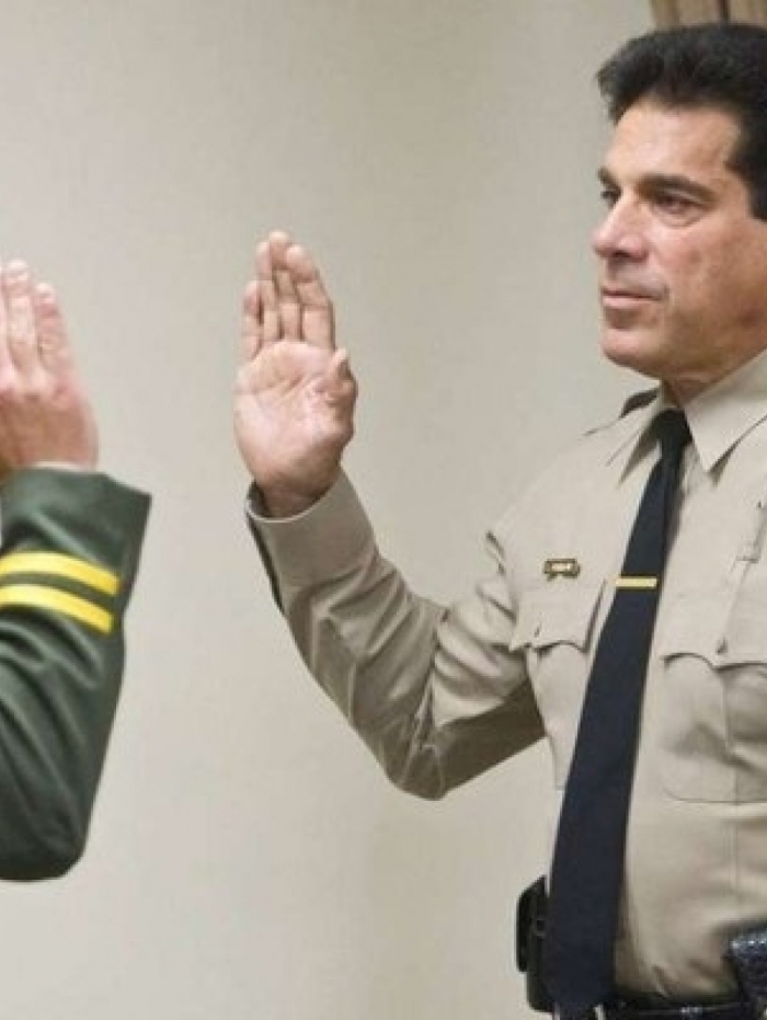 Lou Ferrigno quando entrou para a for&ccedil;a policial