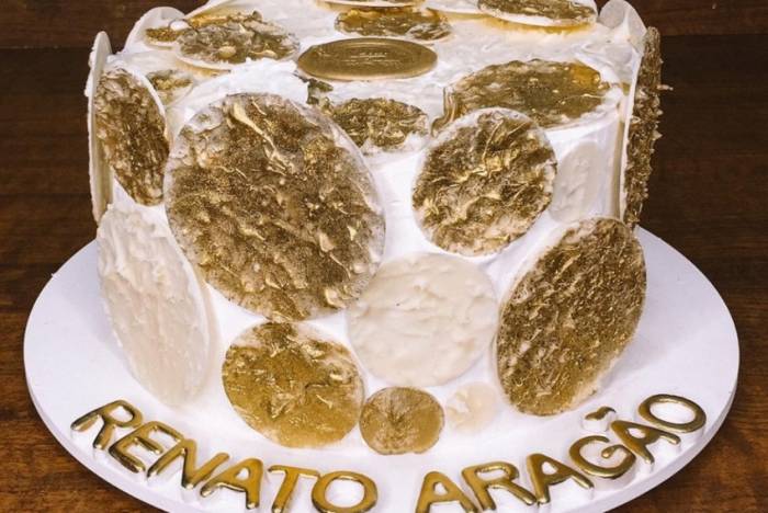 Bolo de 85 anos de Renato Aragão