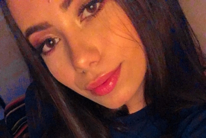 Jovem é apontada como sósia de Anitta