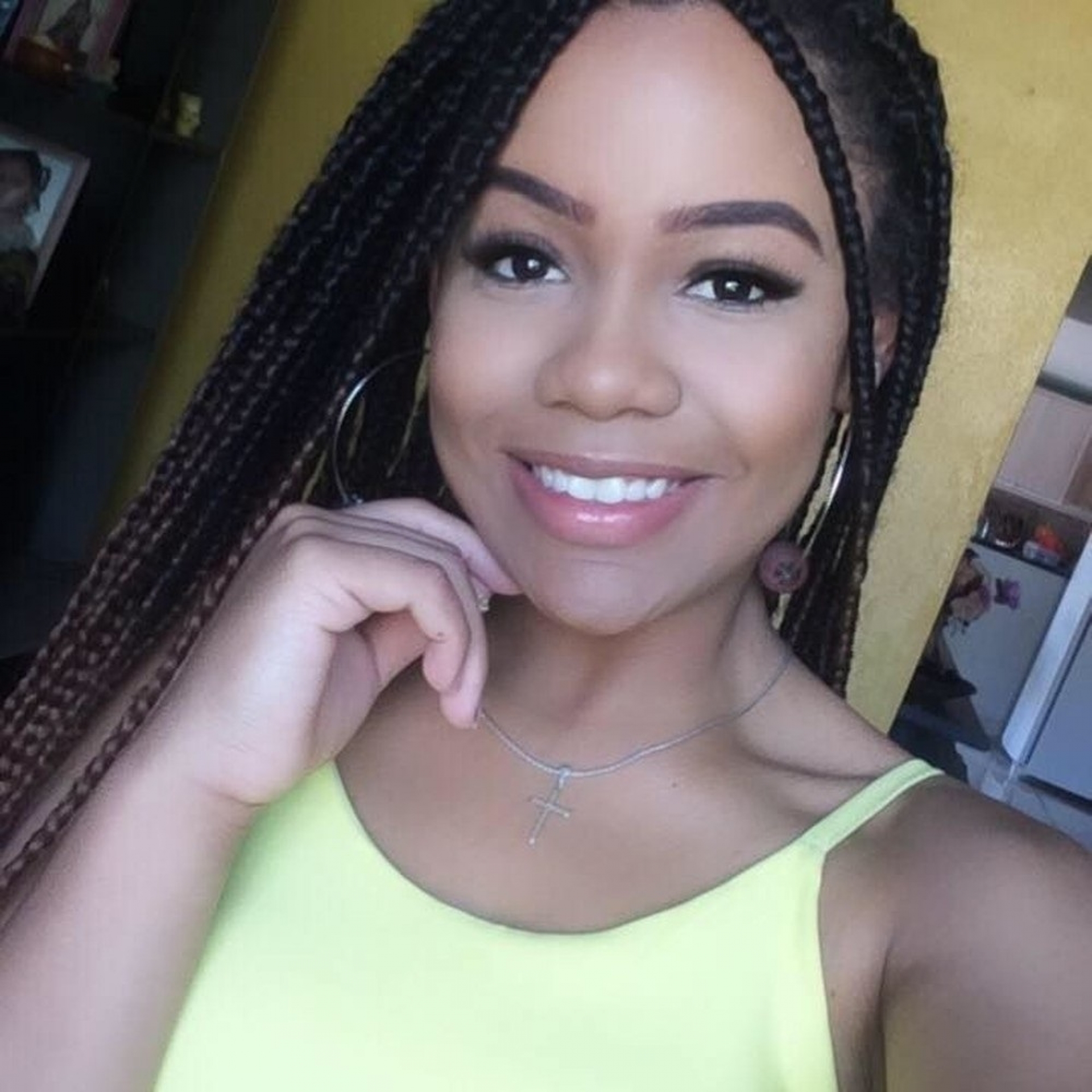 Jovem estava com um grupo na cachoeira da Capelinha, em Cajati - Reprodução/Facebook