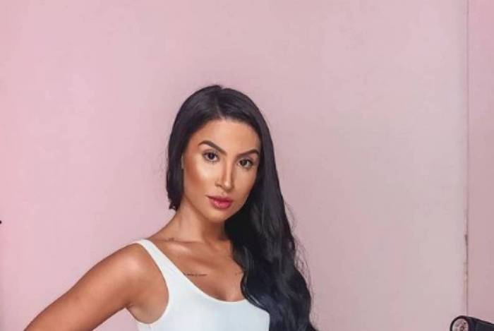 Bianca Andrade (1), Johnny Goiano (2), Lucas Chumbo (3) e Thayne LIma (4) estão cotados o reality show 
