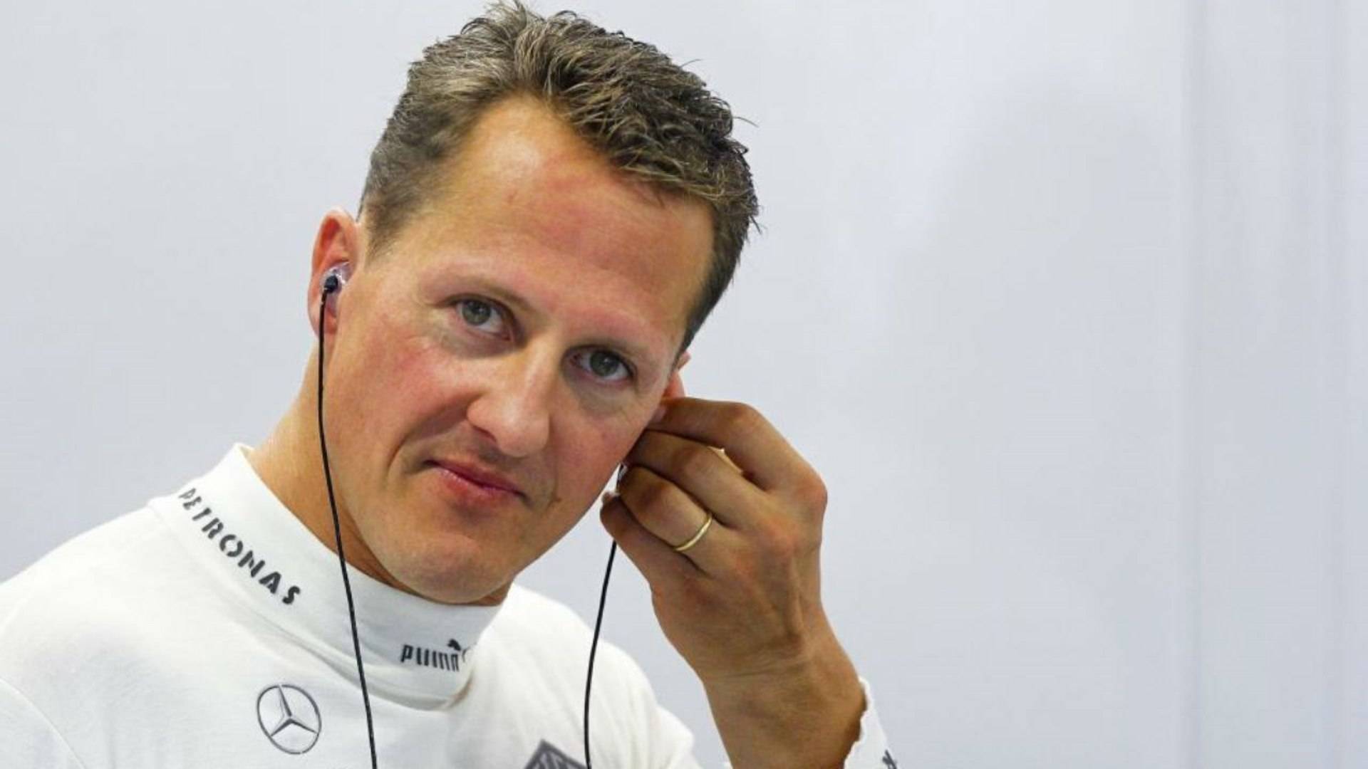 Jornal dá detalhes sobre estado de saúde de Michael Schumacher MH