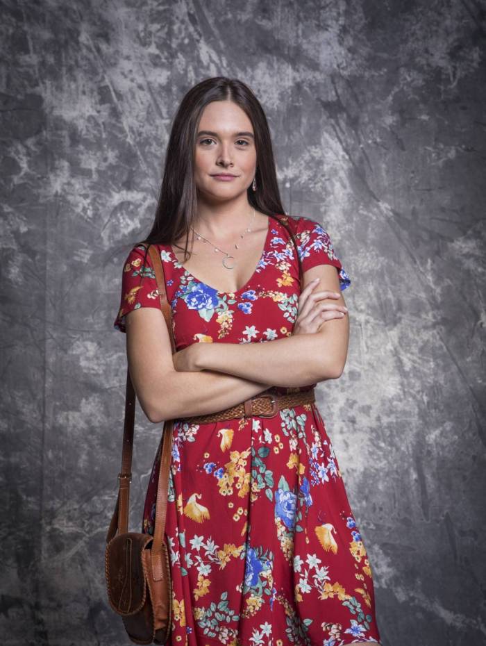 Luna ( Juliana Paiva )