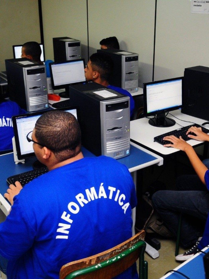 Mais de 1,7 mil vagas s&atilde;o destinadas aos cursos t&eacute;cnicos