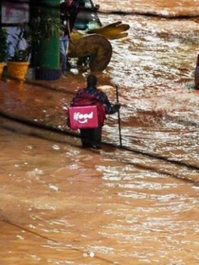 Wesley Francisco Muniz acabou viralizando ap&oacute;s enfrentar enchente em BH