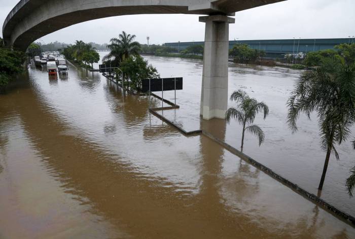 São Paulo debaixo d'água: volume foi o segundo maior desde 1983