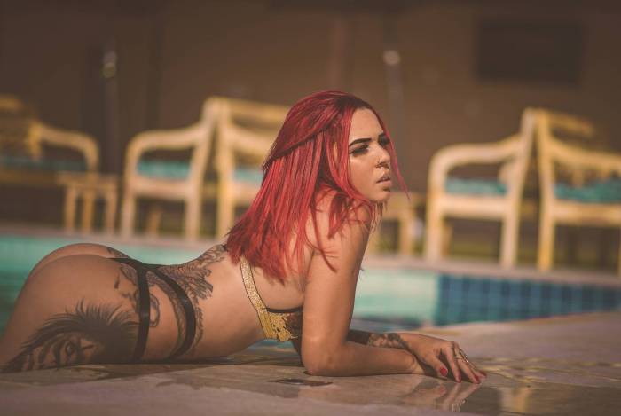 Thay Cruz é torcedora do Vasco — A Gata da Hora