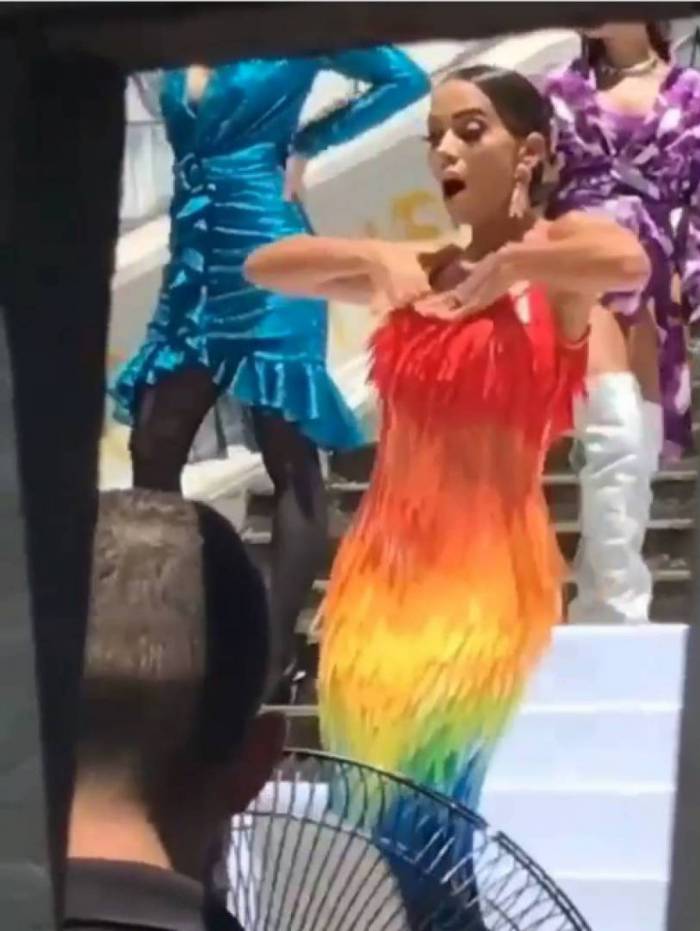 Anitta grava clipe em Salvador