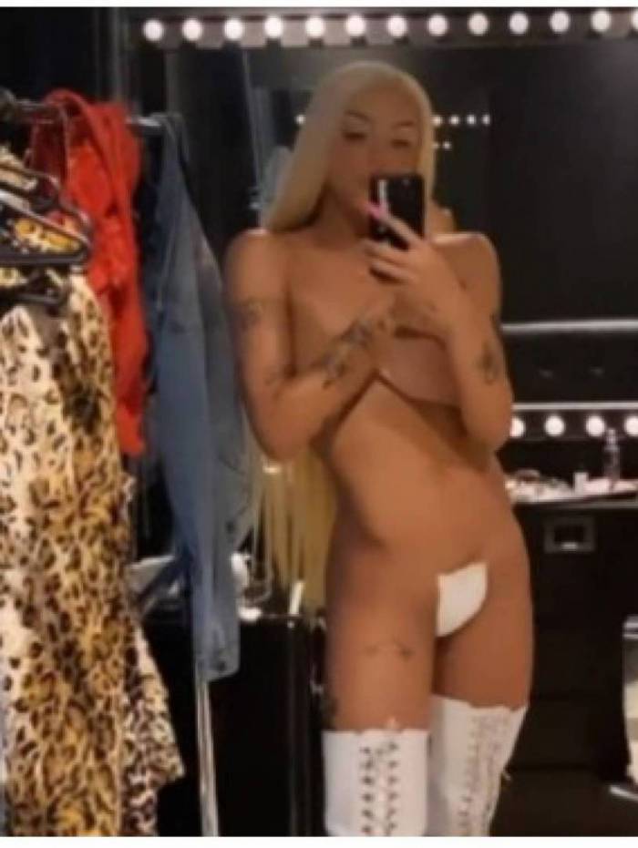 Pabllo Vittar usa tapa-sexo