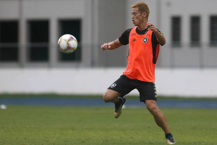 O japonês Keisuke Honda só deverá estrear na terceira rodada da Taça Rio