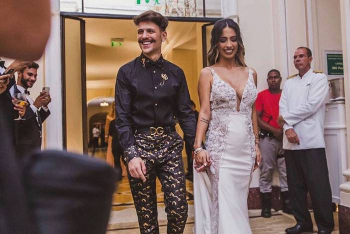 Gabi Brandt e Saulo Pôncio se separam após um ano de casados 