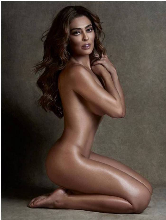 Juliana Paes surge nua em foto