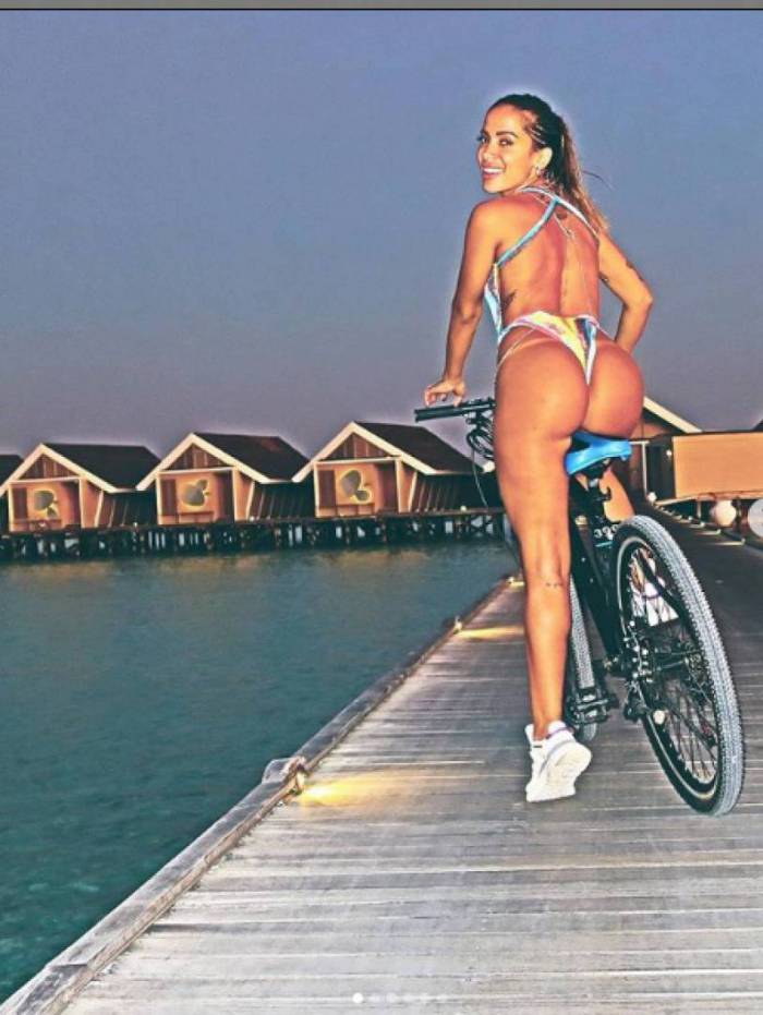 Anitta curte dias de descanso nas Ilhas Maldivas