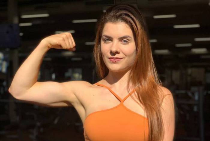 Influencer compartilha treinos e seus hábitos alimentares nas redes sociais 