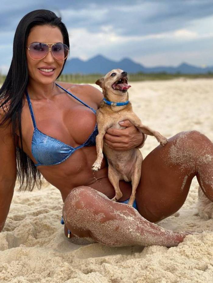 Gracyanne Barbosa lamenta a morte de cachorrinho de estima&ccedil;&atilde;o