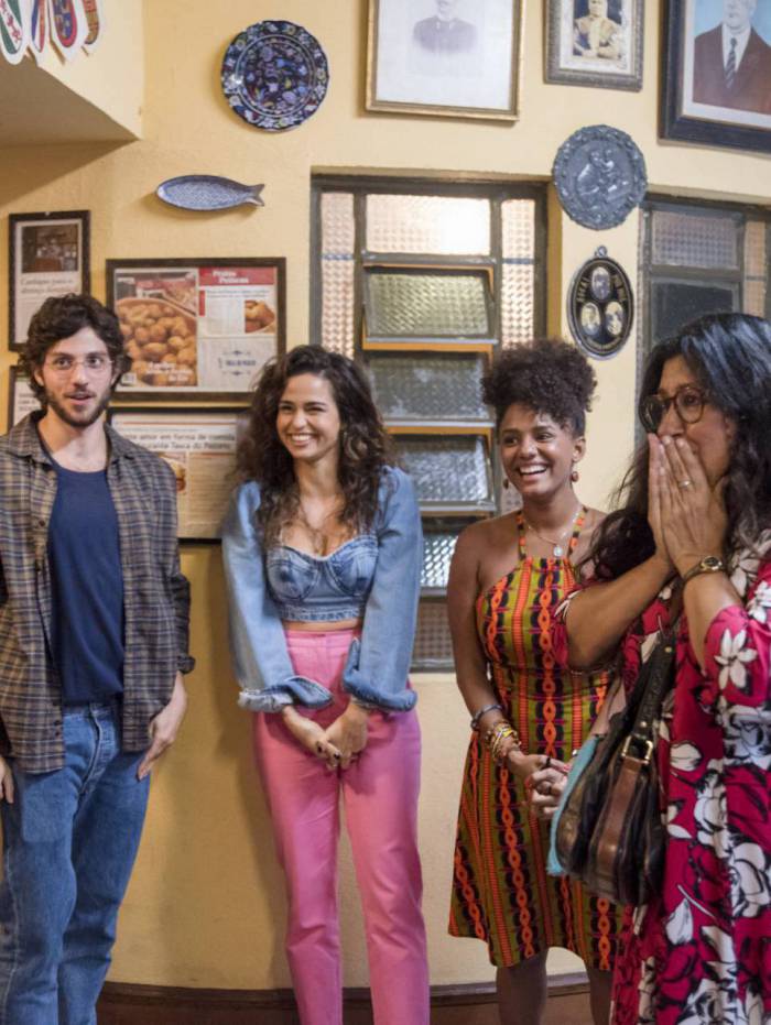 Festa surpresa de Lurdes (Regina Cas&eacute;) 