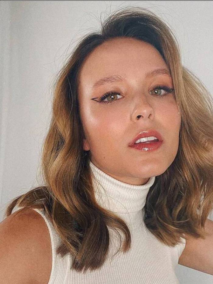 Larissa Manoela muda o visual