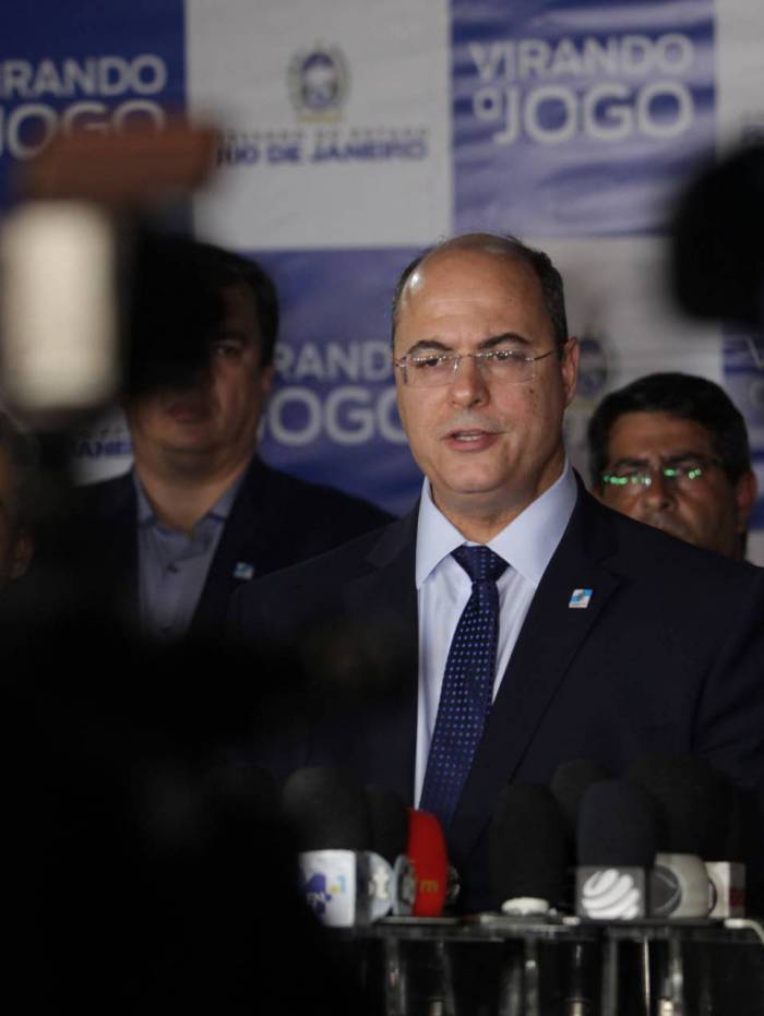 Witzel fala em afrouxar quarentena ao cobrar do governo federal recursos para o Estado do Rio