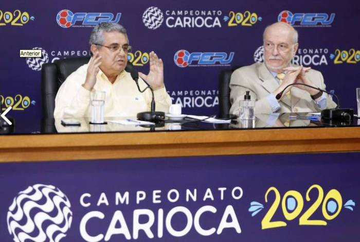 O presidente da Ferj, Rubens Lopes (E), na reunião sobre o coronavírus