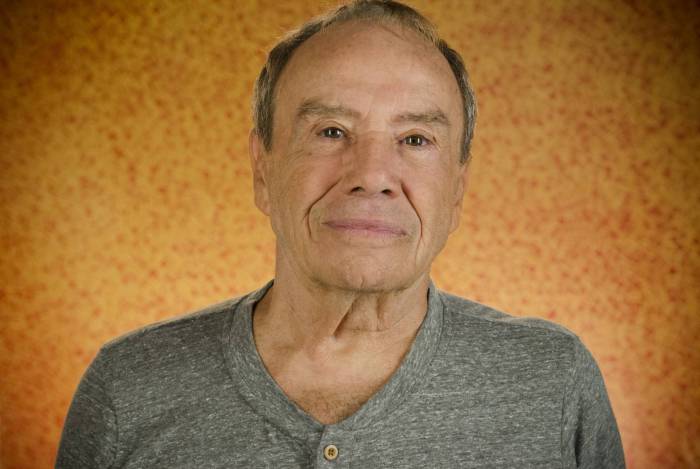 Stenio Garcia fez um apelo nas redes sociais