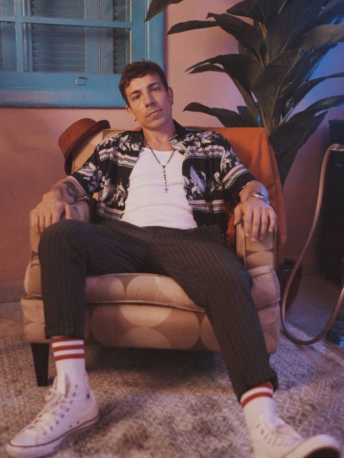 Di Ferrero - Música em casa