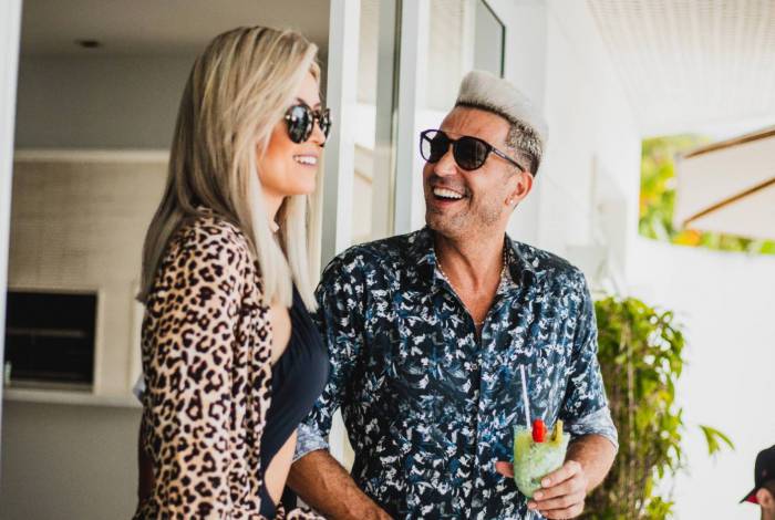 Latino grava novo clipe