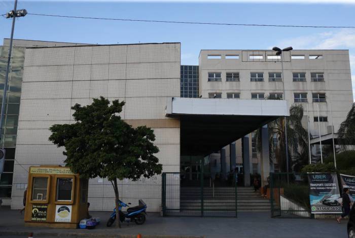O Hospital Ronaldo Gazolla teve profissionais contaminados
