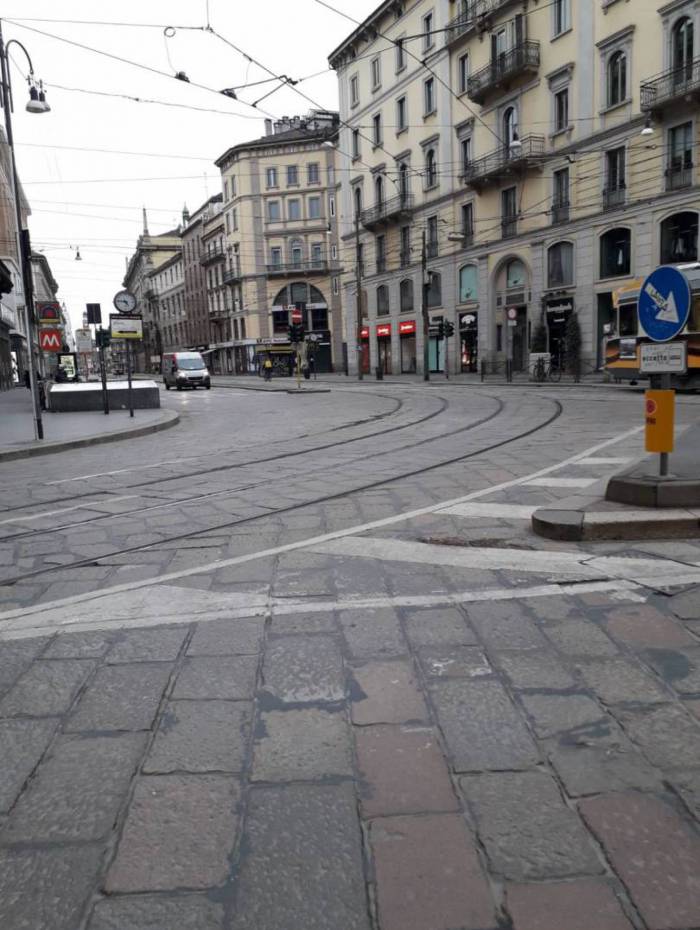 Ruas desertas nas ruas de Mil&atilde;o devido a propaga&ccedil;&atilde;o do CoronaV&iacute;rus. Fotos: Erika Moreira/Parceiro/Ag&ecirc;ncia O Dia