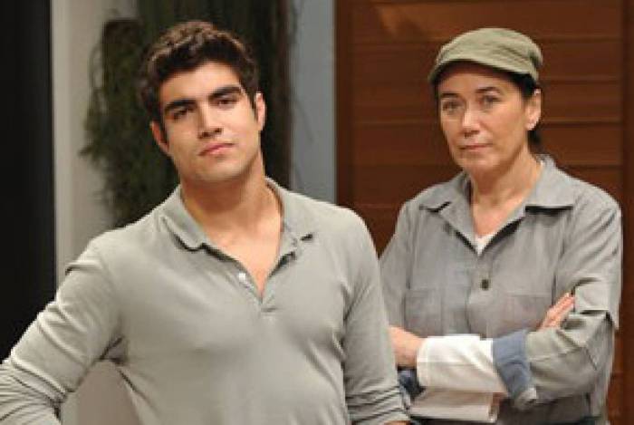 Na reprise de ‘Fina Estampa’, Griselda desmascara Antenor