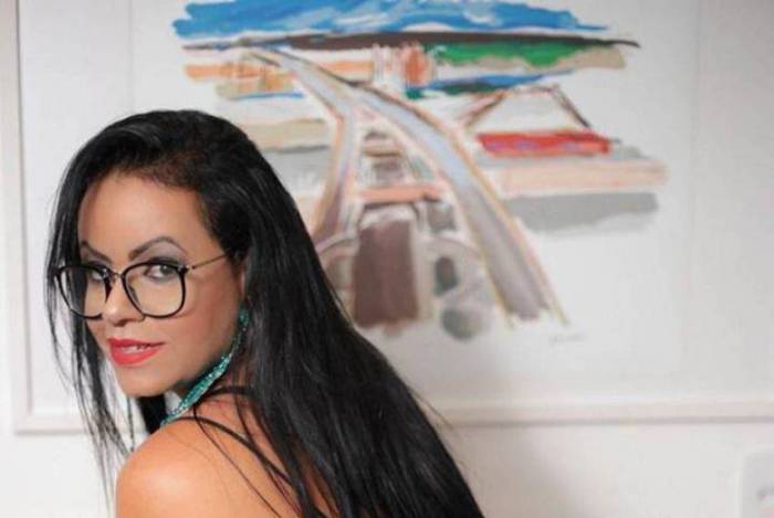 A modelo Ana Lira é 'A Gata da Hora'