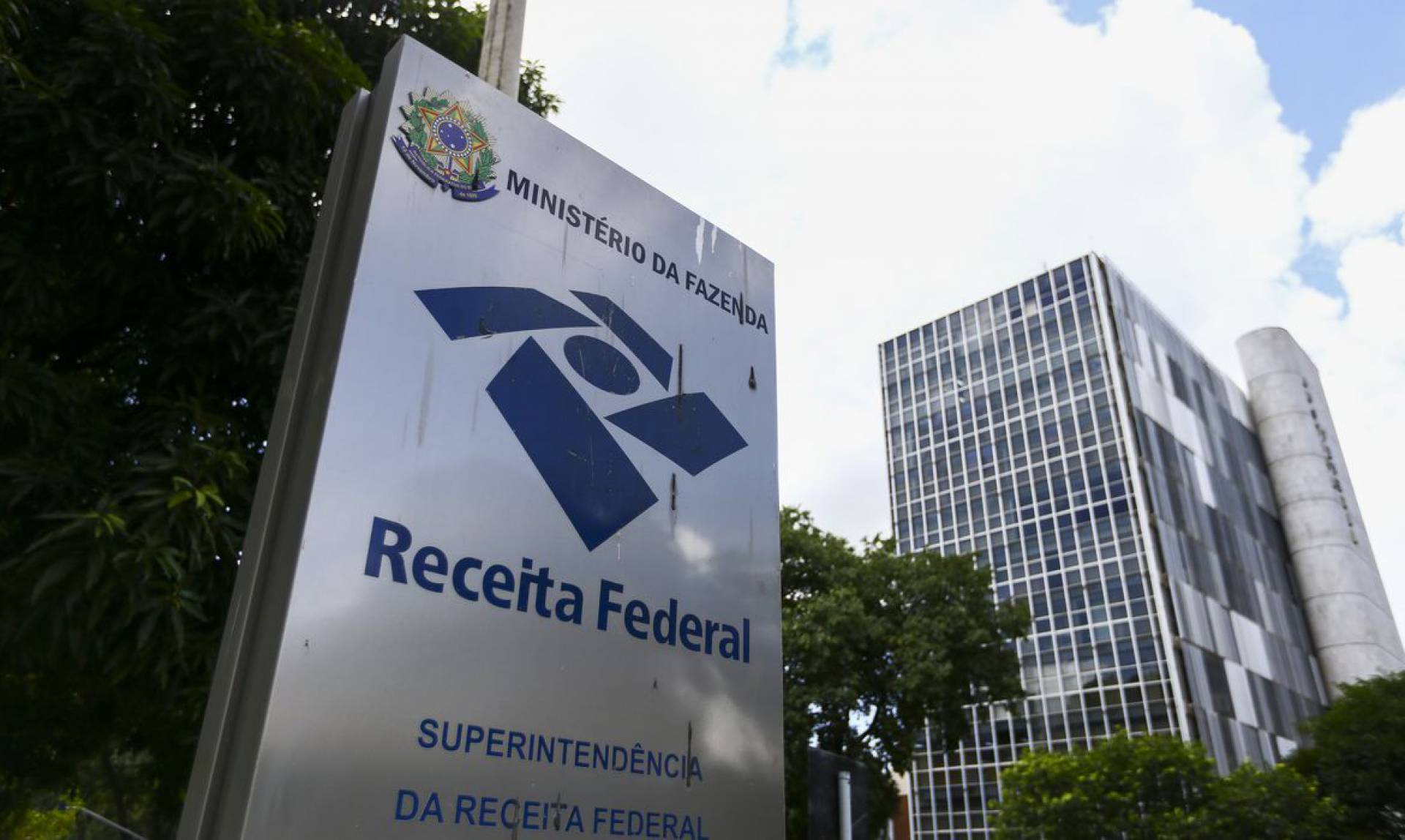 Receita regulariza CPFs com pend&ecirc;ncias eleitorais