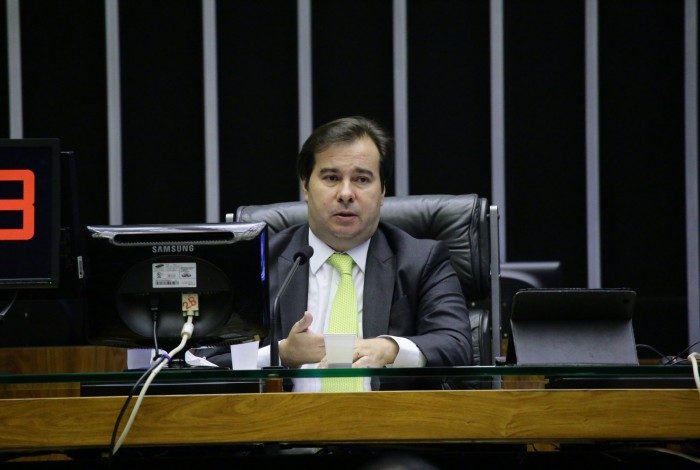  Rodrigo Maia disse que precisa fazer um candidato "que garanta esse movimento firme, um movimento que garante à Câmara dos Deputados livre de qualquer interferência de outro poder"