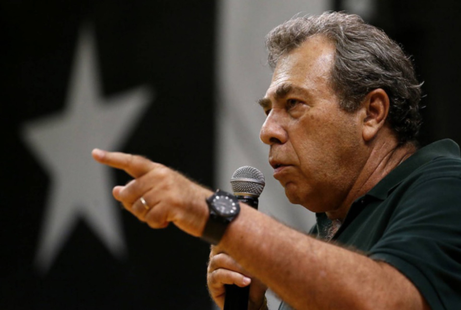 Em e-mail para sócios do Botafogo, Montenegro chama Gatito de 'covarde' e quebra o silêncio após rebaixamento