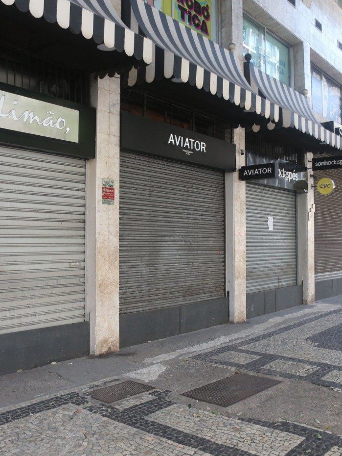 ComÃ©rcio carioca estÃ¡ com as lojas fechadas desde o Ãºltimo dia 24 de marÃ§o