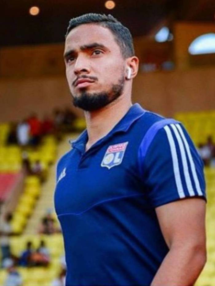 O lateral-direito Rafael, do Lyon, da França, projeta se transferir para o Botafogo em 2021