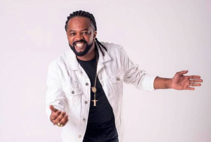  

Xande de Pilares faz a primeira live oficial dia 1º de maio