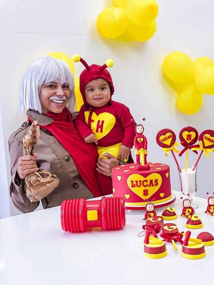 Evelyn Regly e o filho Lucas