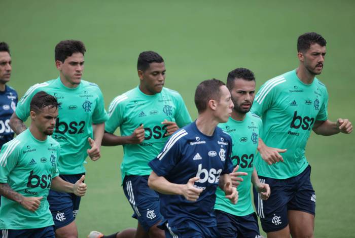 Rio, 24/01/2020 - Treino do Flamengo e Apresentacao do novo reforco do Flamengo. Pedro. Na foto os cinco reforcos. Michael, Gustavo Henrique, Pedro Rocha, Thiago Maia, Pedro.  Ninho do Urubu, zona oeste do Rio. Foto: Ricardo Cassiano/Agencia O Dia