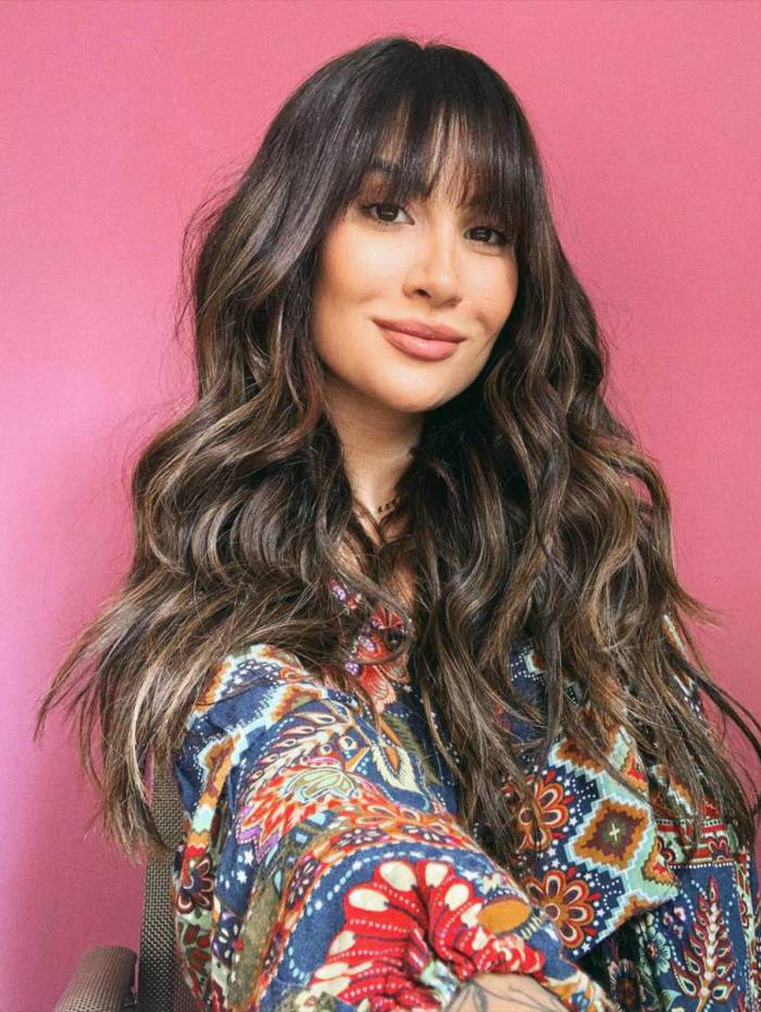 Bianca Andrade agora está usando uma franjinha