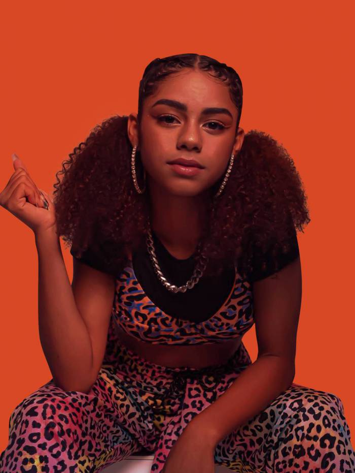 Angel lan&ccedil;a clipe da m&uacute;sica "Eu Nunca, Eu J&aacute;", no YouTube

