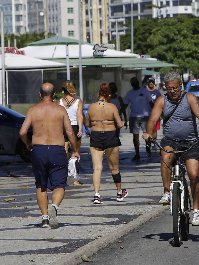Copacabana &eacute; bairro com mais casos confirmados de coronav&iacute;rus na cidade do Rio