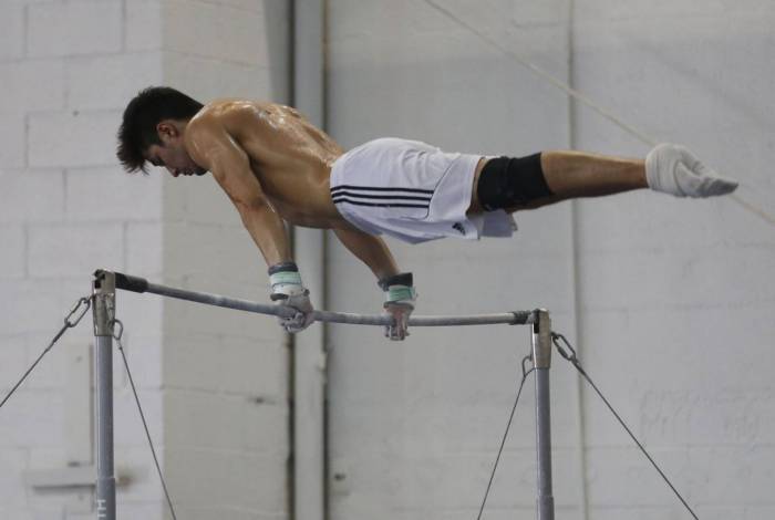 Durante a tramita&ccedil;&atilde;o no novo projeto no Senado, o texto recebeu a emenda que inclui atletas e outros profissionais que trabalham com esporte