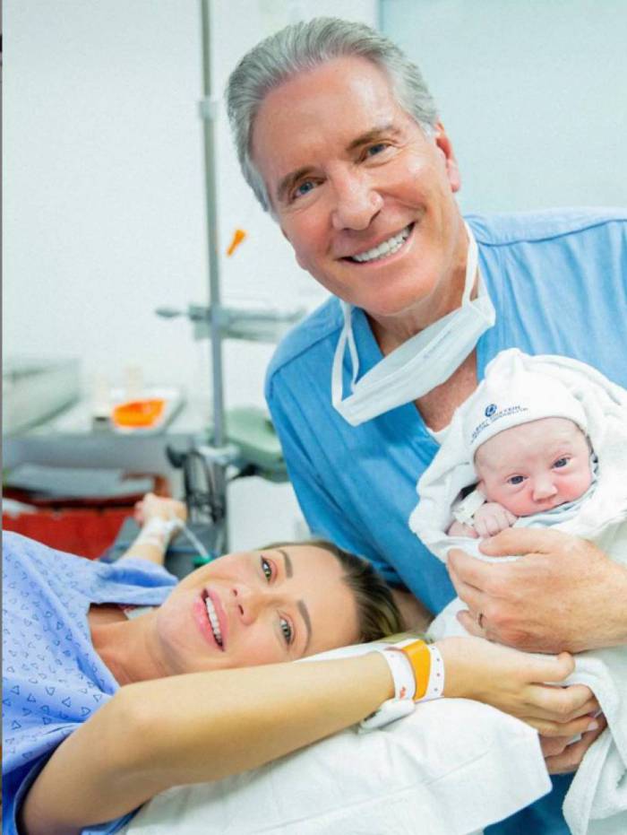 Ana Paula Siebert, Roberto Justus e a filha Vicky