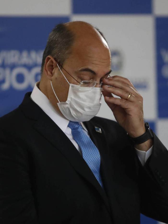 Wilson Witzel vai ficar afastado do cargo por pelo menos seis meses